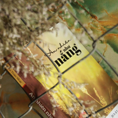 Sách - An nhiên như nắng bìa cũ (SGB)