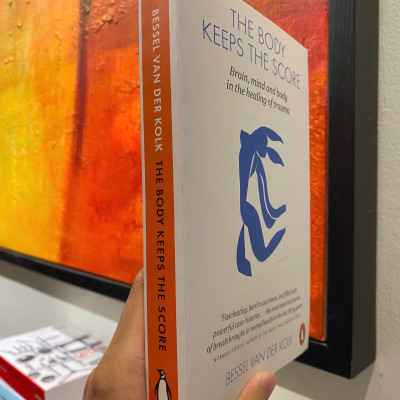 Sách - The Body Keeps the Score: Mind, Brain&Body in Transformation of Trauma - Bessel Van Der Kolk