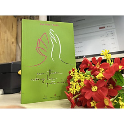 Sen thơm nắng hạ quê mình