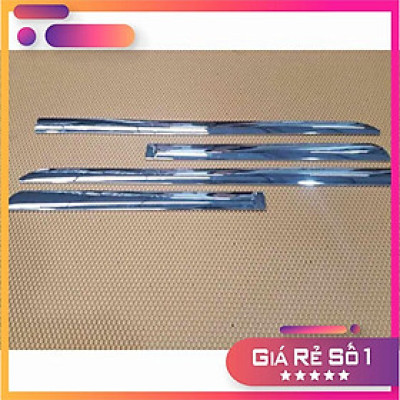 Nẹp sườn dành cho Toyota Innova 2017 – 2020 mạ crom, ốp trang trí nẹp hông xe ô tô