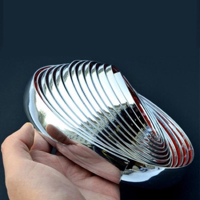 Cuộn nẹp chrome bạc sẵn keo 3m bóc dính phù hợp trang trí nội thất nhà cửa và xe hơi