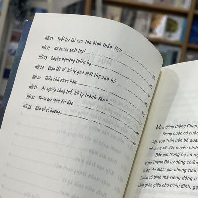 Sách - Yêu hồ kỳ nữ (Nhã Nam HCM)