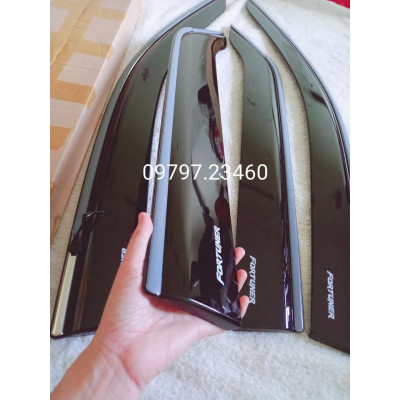 Vè che mưa xe Toyota Fortuner 2017-2022 chỉ inox cao cấp, có vi deo thực tế sản phẩm