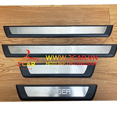 ỐP BẬC CHÂN NGOÀI NHỰA ĐEN FORD RANGER 2015-2021, nhựa đen siêu đẹp