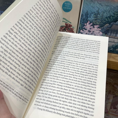  Sách - Đấng cứu thế (Nhã Nam HCM)