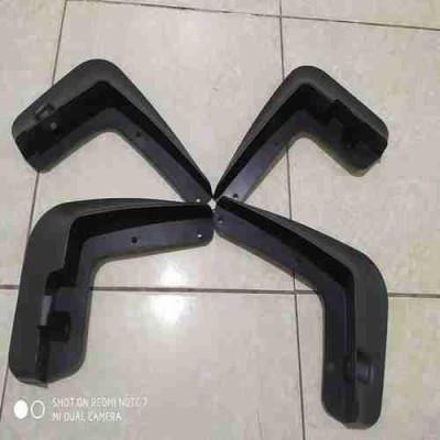 CHẮN BÙN THEO XE DÀNH CHO XPANDER, CHẮN BÙN BÁNH XE KÈM ÔC VÍT