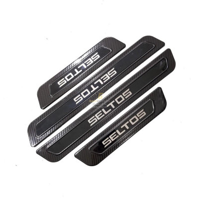 Ốp bậc cửa trong ngoài, nẹp bước chân  dành cho  KIA SELTOS 2020 - 2021 mẫu carbon