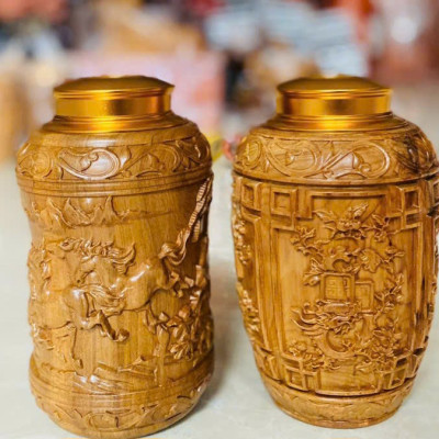 Hộp đựng trà ( chè ) khắc nhiều hoa văn khắc nhau bằng gỗ bách xanh kt 20×10cm