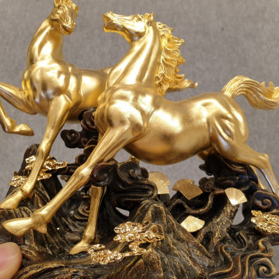 Tượng ngựa dát vàng 24k(32x30x20cm) MT Gold Art- Hàng chính hãng, quà tặng sếp, đối tác, khách hàng vip, trang trí nhà cửa, để bàn làm việc 