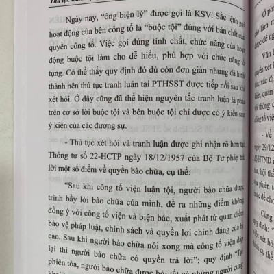 Thủ tục tranh tụng tại phiên toà hình sự sơ thẩm (tái bản lần thứ nhất)