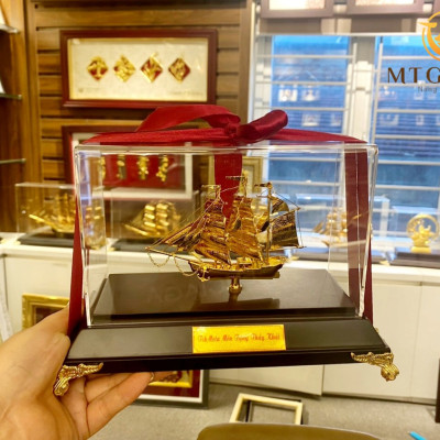 Mô hình thuyền buồm mạ vàng MT Gold Art sze s- hàng chính hãng, quà tặng danh cho sếp, khách hàng, đối tác 