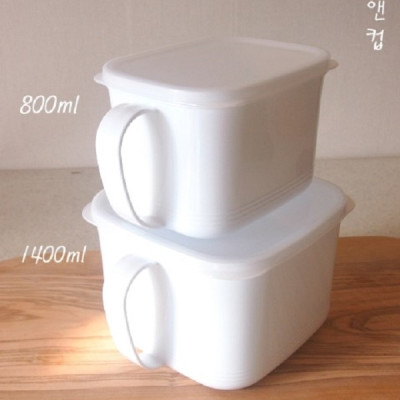 Hộp bảo quản thực phẩm nắm mềm, có tay cầm 1400ml - Nội địa Nhật