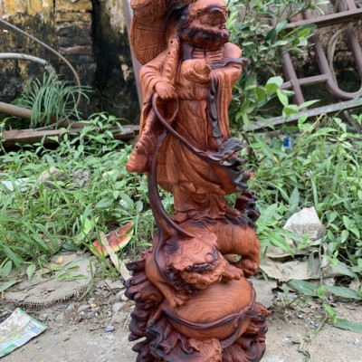 Tượng đạt ma sư tổ bằng gỗ hương đá làm mầu giả cổ kt 60×20×12cm