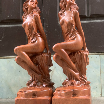 Tượng cô gái nghệ thuật trang trí bằng gỗ hương kt cao 30cm