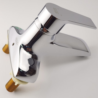 Vòi Lavabo nóng lạnh 2 chân Đồng mạ Chrome Eurolife EL-AZA03-1 (Trắng bạc)