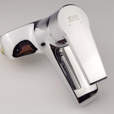 Vòi Lavabo nóng lạnh 2 chân Đồng mạ Chrome Eurolife EL-AZA03-1 (Trắng bạc)