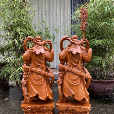 Tượng quan công cầm đao đứng trên đầu rồng kt cao 50