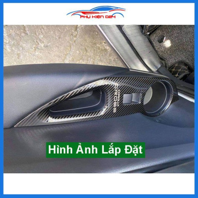 Ốp nội thất Toyota Cross 2020-2021-2022 vân Cacbon bảo vệ chống trầy xước và làm đẹp xe