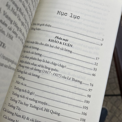 TUỒNG HÁT CẢI LƯƠNG Khảo & luận - 10 năm bổn tuồng đề yếu - Nguyễn Phúc An  – Nxb Tổng hợp Tp Hồ Chí Minh (bìa mềm)