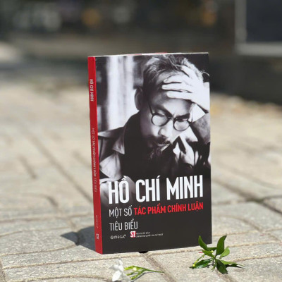HỒ CHÍ MINH - Một Số Áng Văn Chính Luận Tiêu Biểu - Bản Quyền