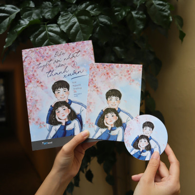 Sách - Bộ Sách Điều Tuyệt Vời Nhất Của Thanh Xuân - Tập 1 + Tập 2 (Bộ 2 Cuốn) - Bản Đặc Biệt - Tặng Kèm 2 Bookmark Bế Khuôn Tròn + 2 Postcard Bồi Cứng Màn Nhũ