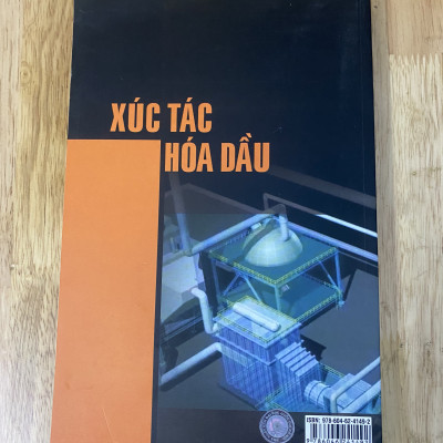Xúc tác hóa dầu