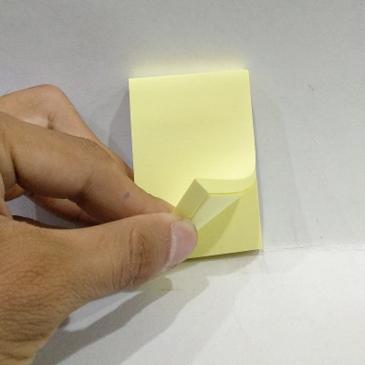 Giấy Nhắn Deli - A01202