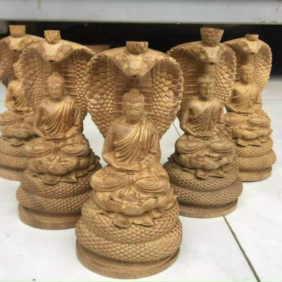 Tượng phật thích ca xông trầm bằng gỗ bách xanh thơm nức kt cao 15×8×8cm