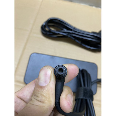 Sạc cho Laptop Asus Gaming ROG Strix SCAR GL703GE GL703GE-EE047T hàng nhập khẩu.