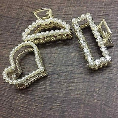 Kẹp tóc càng cua sang chảnh