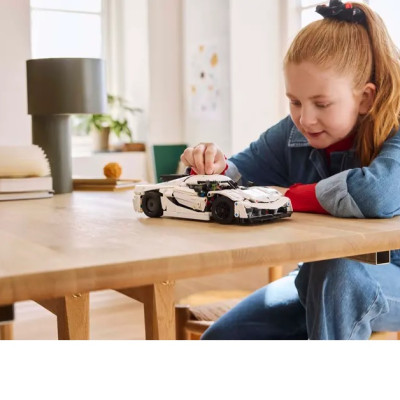 LEGO - TECHNIC - 42184 - Siêu xe Koenigsegg Jesko Absolut White