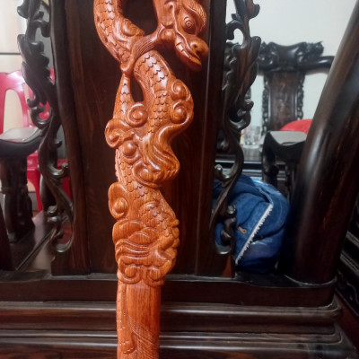Gậy batong dành cho người già ,( Người cao tuổi ) Bằng gỗ hương đá đk dài 1m20x13×5cm