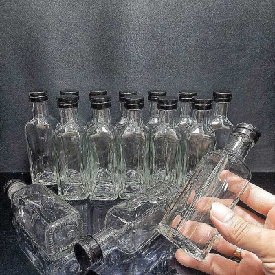 Chai Thủy Tinh Nhỏ 100ML (combo 15 cái) vuông cao nắp nhôm đen – Lọ Thủy Tinh Mini đựng mật ong, thức uống - Vỏ Chai Rượu Mini