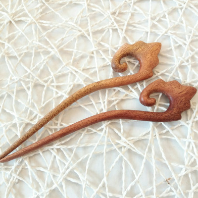 TRÂM GỖ XOẮN GAI