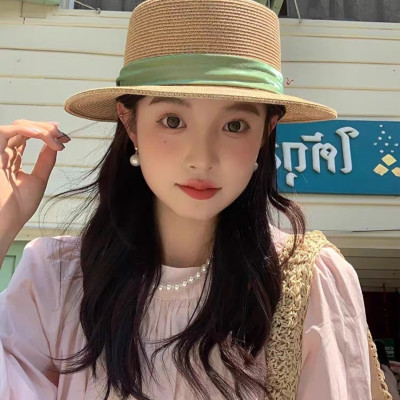 Nón đi biển mũ rộng vành vành bằng đai xanh chất liệu cói chống nắng thoáng mát thời trang Hàn Quốc  Chất liệu cói  Kiểu dáng thời trang chống nắng đi biển dạo phố du lịch là sản phẩm hoàn hảo cho những ai yêu thích phong cách thời trang Hàn Quốc.
