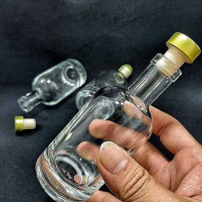 Chai Thủy Tinh 100ML cao cấp mẫu vốt ka – Lọ thủy tinh 100ML siêu trong – Chai đựng rượu mini (F1)