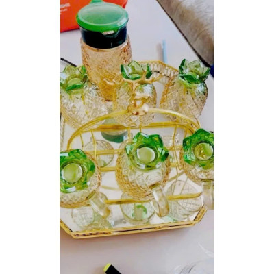 Bộ Bình 4 Cốc Ly Thủy Tinh Hình Quả Dứa Màu Hổ Phách, Bình Chịu Nhiệt Tốt, Trang Trí - HÀNG CHÍNH HÃNG MINIIN