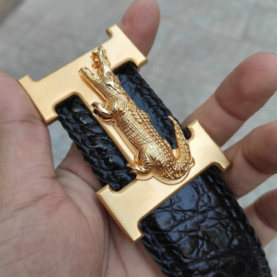Mặt Khóa dây lưng da cá sấu. Thiết kế chữ H rất đẹp!