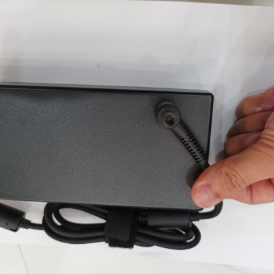 Sạc dành cho Laptop MSI GL65 Leopard 10SDK-222 10SDR-221 10SEK-022 10SEK-284 10SFK-062 7.4mm Original 230W  hàng nhập khẩu