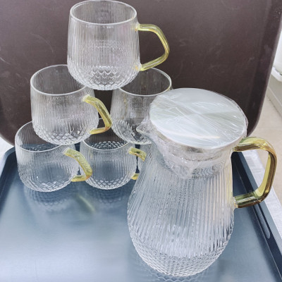 BỘ BÌNH NƯƠC THỦY TINH CHỊU NHIỆT 2L CRYSTAN KÈM 6 CỐC QUAI VÀNG - ANTH415