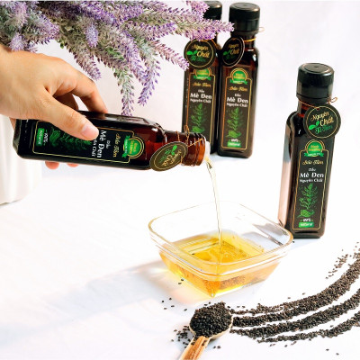 Dầu Mè Đen Nguyên Chất Bảo Tâm (Dầu Mè Nguyên Chất, Dầu Vừng Đen Nguyên Chất) – Sản xuất từ Hạt Mè Đen Thuần Chủng Tự nhiên, Cao cấp - Nấu Canh, Trộn Salad, Cho bé Ăn Dặm - Hàng Chính Hãng – 120 ml