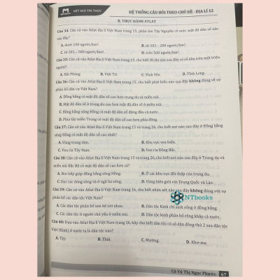 Sách Hệ Thống Câu Hỏi Theo Chủ Đề Môn Địa Lý - Vũ Thị Ngọc Phước