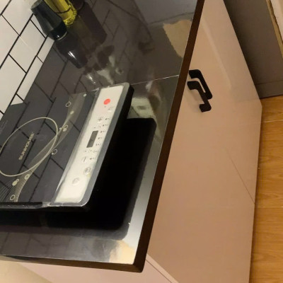 ️NỘI THẮT TỦ BẾP NHỰA ĐÀI LOAN TRÊN MẶt DÁN GẠCH MEN CHẮT CHẮN 