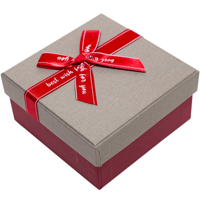 Hộp quà Vuông V016 - 10 x 10 x 5 cm - Giao mẫu ngẫu nhiên