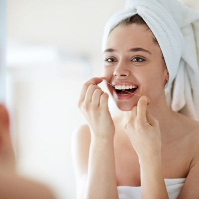 Chỉ nha khoa Clinica Advantage 40m, sử dụng chỉ nha khoa giúp ngăn ngừa các bệnh về viêm nướu và tích tụ mảng bám - nội địa Nhật Bản