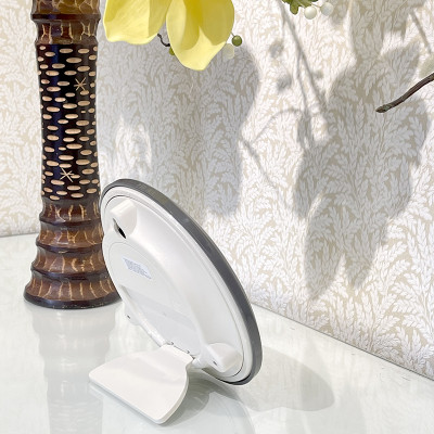 Đồng hồ chống hơi nước Rhythm 4KG652WR08 Kt 17.8 x 4.9cm, 500g Vỏ nhựa. Dùng Pin