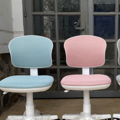 Ghế học bài học sinh tiểu học chống gù chống cận CE1004-M Nội thất Capta Ghế xoay trẻ em lưng lưới nệm vải màu xanh đẹp Study chairs for kids CE1004-M