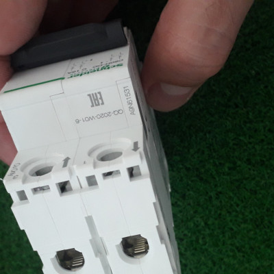 A9N61531 Schneider - MCB, Acti9 C60H-DC, 2P, 16A, 10kA