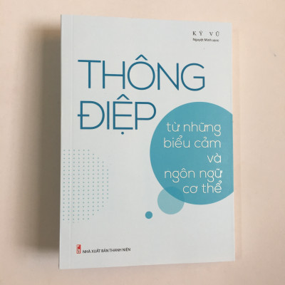 Combo 2 cuốn: Bí Quyết Đọc Tâm - Thấu Hiểu Người Khác Chỉ Trong Giây Lát + Thông Điệp Từ Những Biểu Cảm Và Ngôn Ngữ Cơ Thể + Sức Mạnh Của Những Thay Đổi Tâm Lý Tinh Tế (có bookmark)