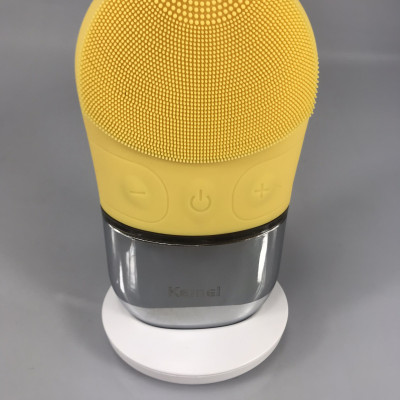 [ THANH LÝ NEW ] Máy rửa mặt KEMEI KM-1070 làm sạch da mặt, thúc đẩy hấp thụ dưỡng chất, tẩy trang hoàn hảo sử dụng được cho tất cả các loại da, nam nữ đều dùng được